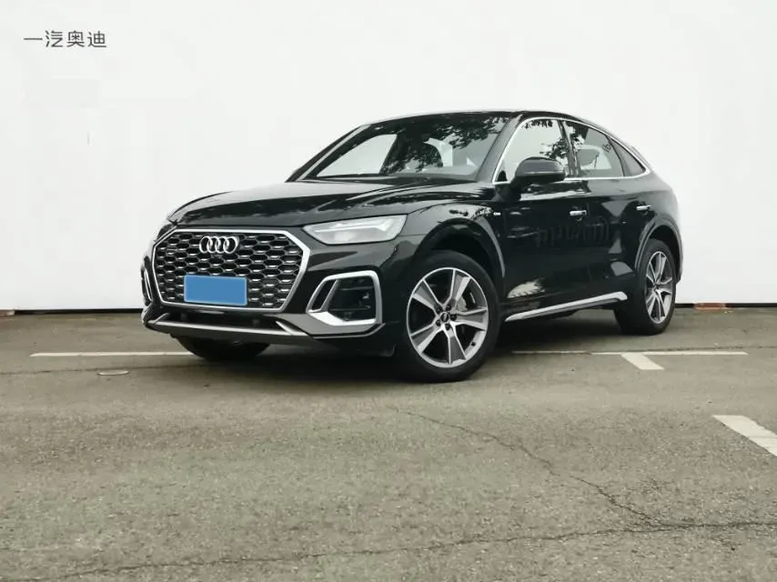 2023 Audi Q5L Sportback 2.0T 190HP L4 7DCT,autocango,china used car exporter,china ev exporter,chinese used car exporter,chinese used ev exporter