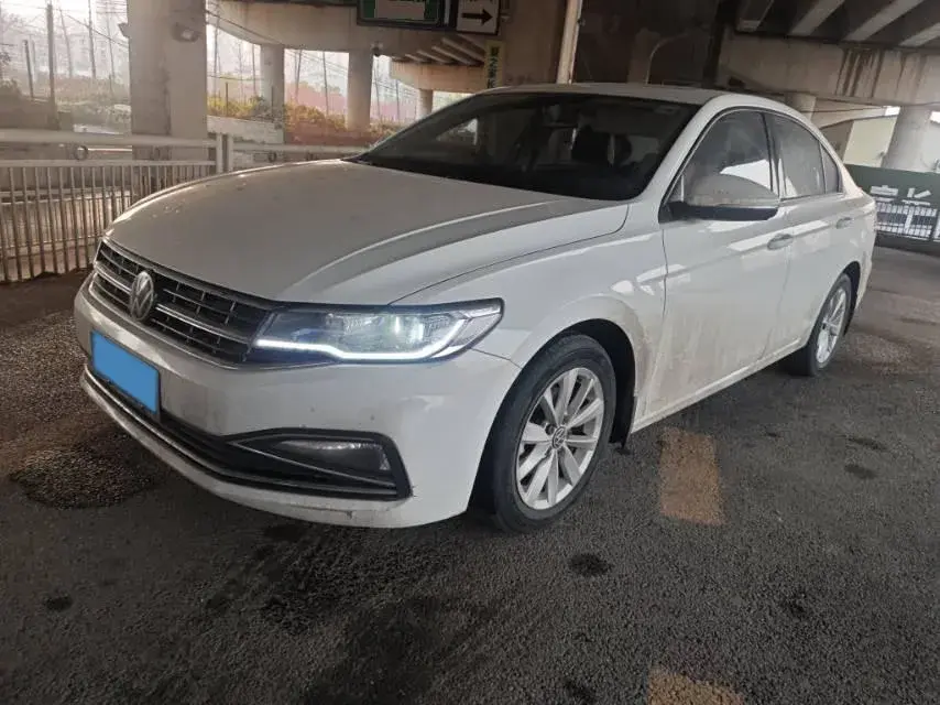 2020 Volkswagen Bora 1.5L 113HP L4 6AT
