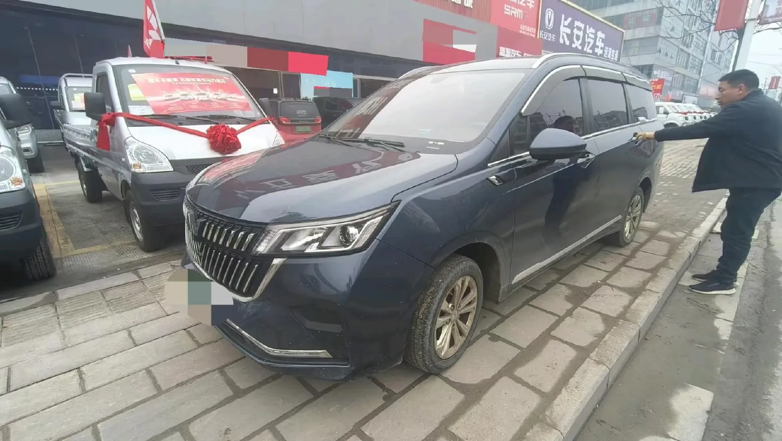 2022 WuLing JiaChen 1.5L 99HP L4 6MT,autocango,china used car exporter,china ev exporter,chinese used car exporter,chinese used ev exporter