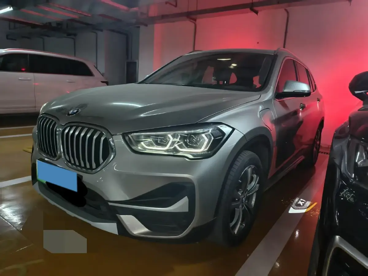 2021 BMW X1 2.0T 192HP L4 8AT
