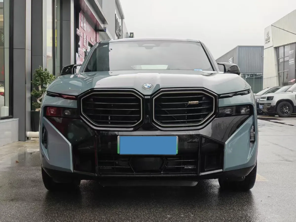 2023 BMW XM 4.4T 490HP V8 8AT PHEV 25.7KWH,autocango,china used car exporter,china ev exporter,chinese used car exporter,chinese used ev exporter
