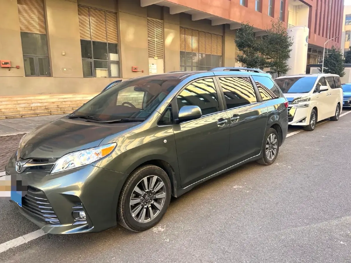2019 Toyota Avalon 2.0L 178HP L4 CVT