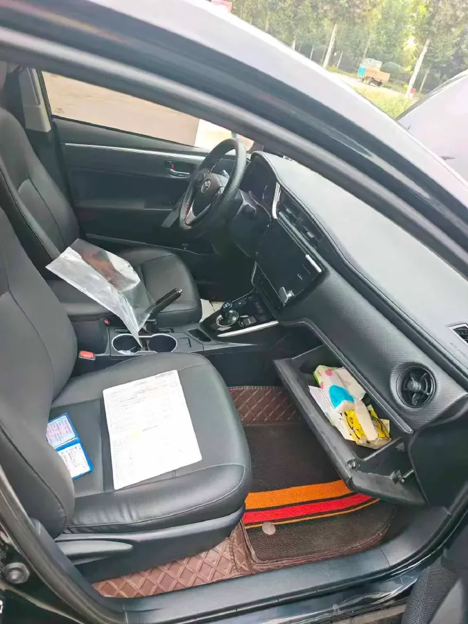 2019 Toyota Corolla Hybird E+ 1.8L 99HP L4 E-CVT PHEV 10.5KWH,autocango,china used car exporter,china ev exporter,chinese used car exporter,chinese used ev exporter