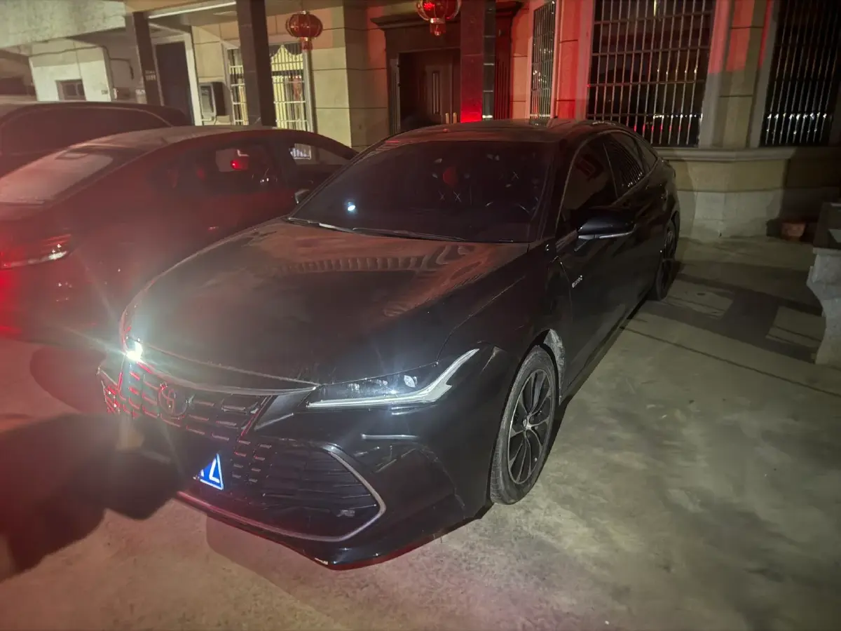 2023 Toyota Avalon 2.5L 178HP L4 E-CVT Hybrid