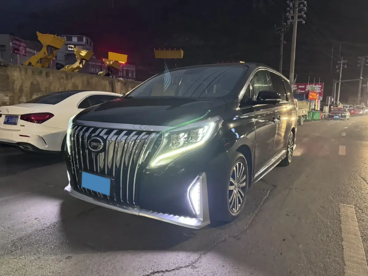 2021 GAC Trumpchi M8 2.0T 252HP L4 8AT