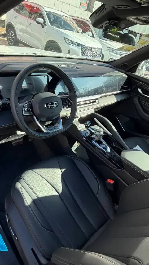 2024 Geely Monjaro 2.0T 218HP L4 7DCT,autocango,china used car exporter,china ev exporter,chinese used car exporter,chinese used ev exporter