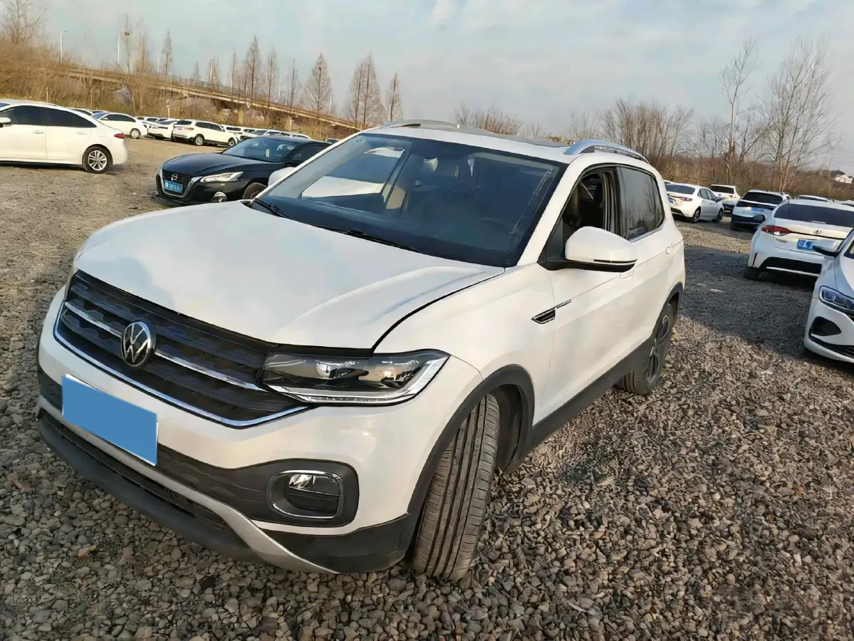 2021 Volkswagen Tacqua 1.2T 116HP L4 7DCT