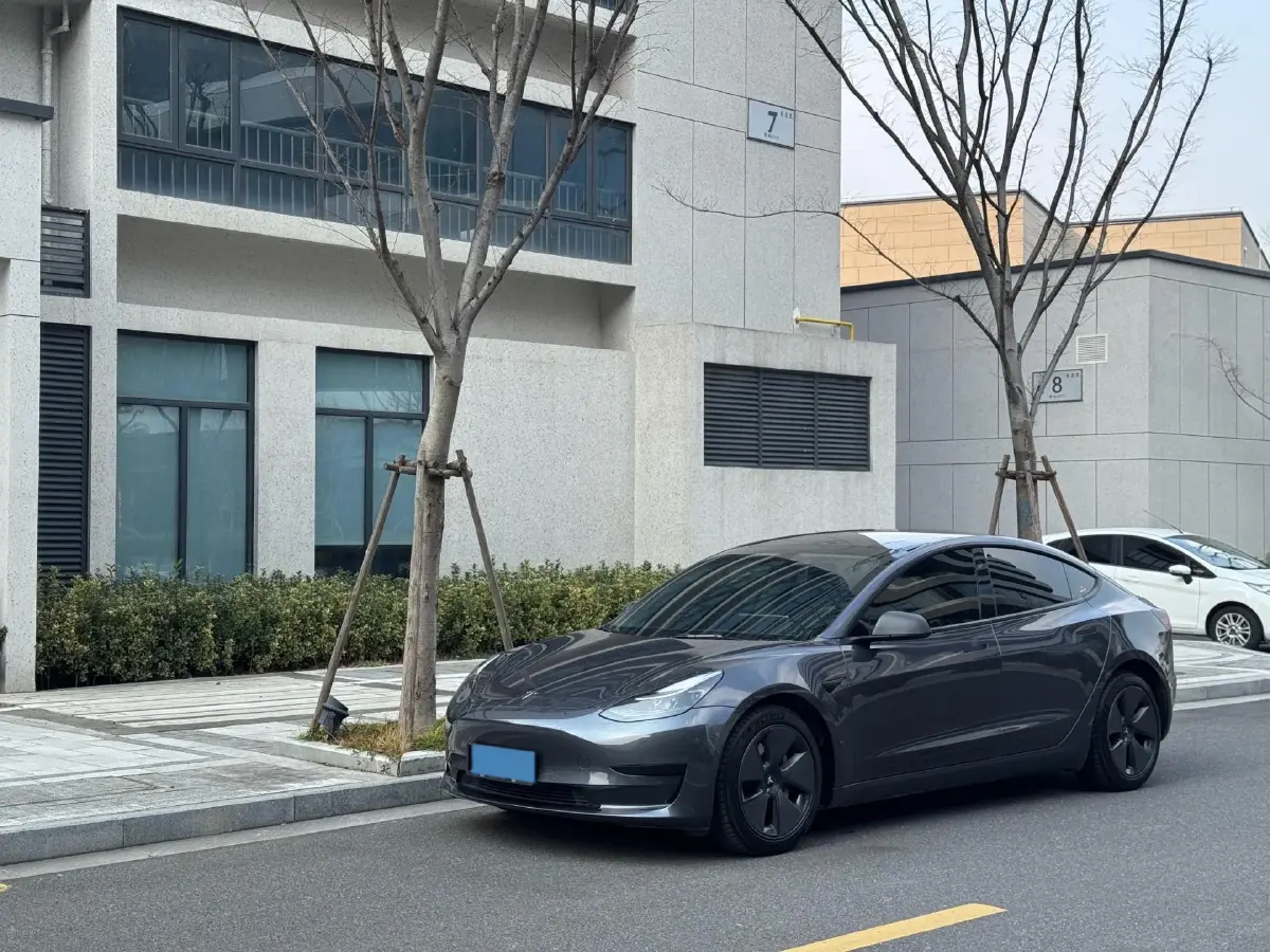 2021 Tesla Model 3 BEV 55KWH