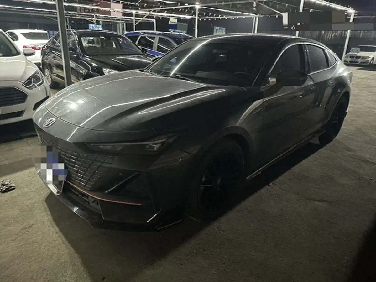 2023 ChangAn UNI-V 1.5T 188HP L4 7DCT