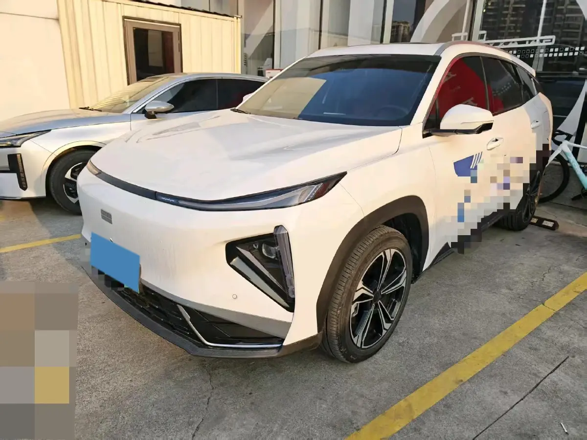 2025 BYD Sea Lion 05 DM-i 1.5L 101HP L4 E-CVT PHEV 18.3KWH