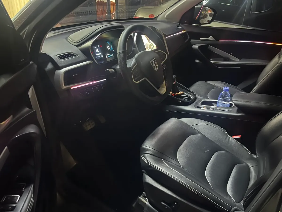 2020 HanTeng X7 1.5T 156HP L4 6AT,autocango,china used car exporter,china ev exporter,chinese used car exporter,chinese used ev exporter