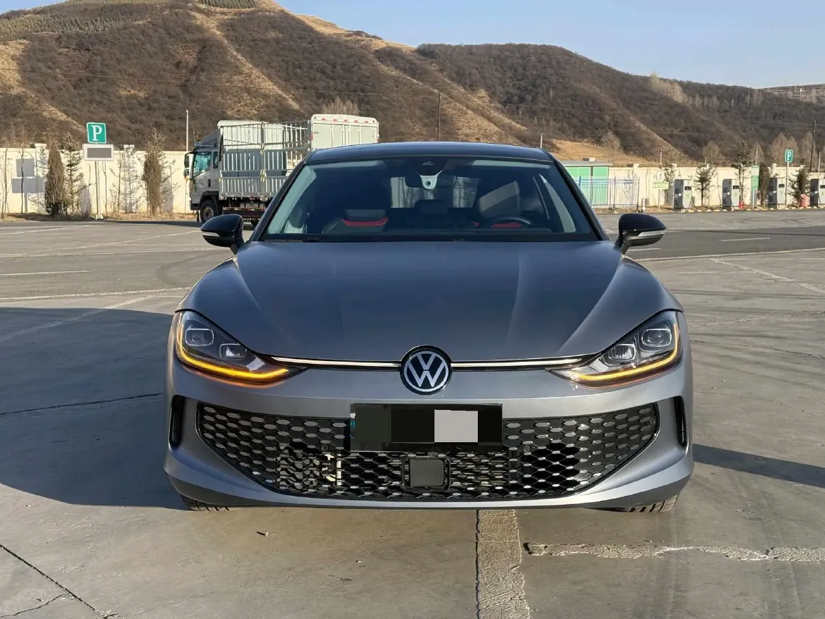 2023 Volkswagen Lamando 1.4T 150HP L4 7DCT,autocango,china used car exporter,china ev exporter,chinese used car exporter,chinese used ev exporter