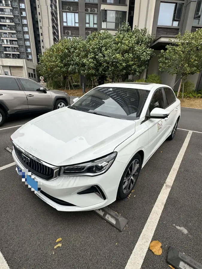 2022 Geely Emgrand 1.5L 114HP L4 CVT