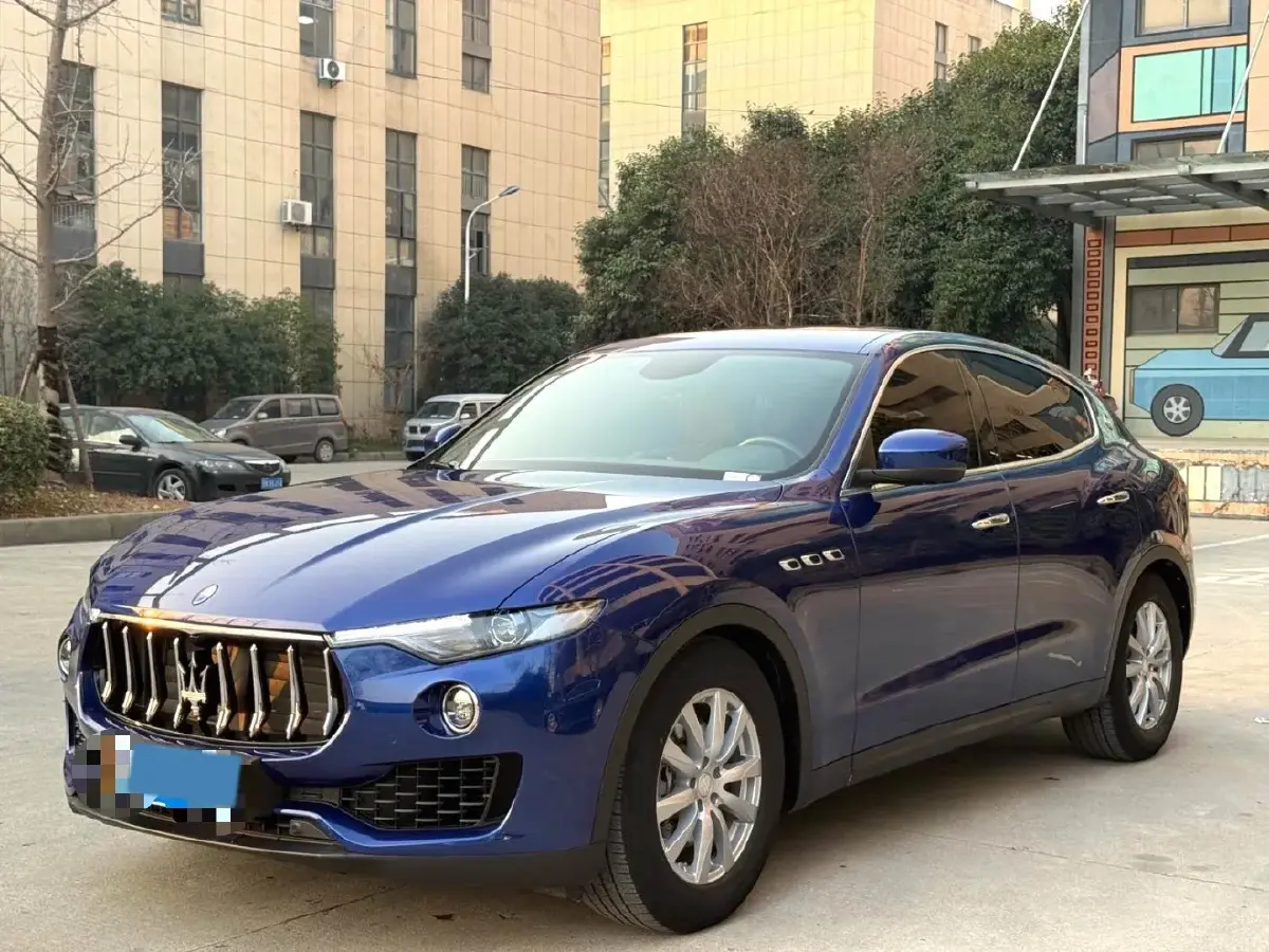 2018 Maserati Levante 3.0T 350HP V6 8AT