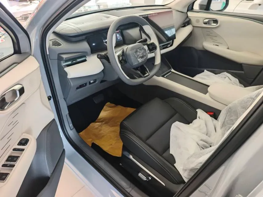 2023 LYNK&CO 06 EM-P 1.5L 120HP L4 3DHT PHEV 9.11KWH,autocango,china used car exporter,china ev exporter,chinese used car exporter,chinese used ev exporter