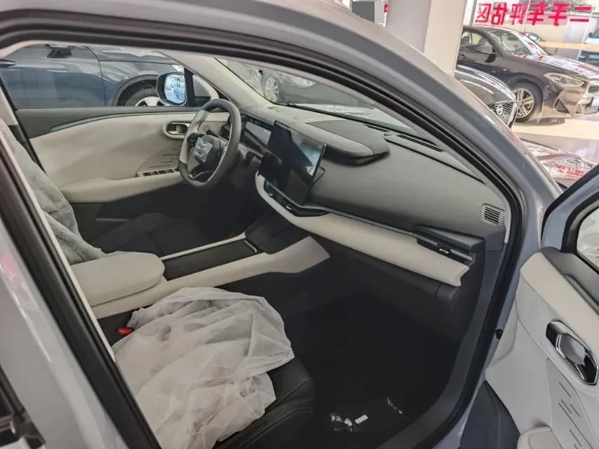 2023 LYNK&CO 06 EM-P 1.5L 120HP L4 3DHT PHEV 9.11KWH,autocango,china used car exporter,china ev exporter,chinese used car exporter,chinese used ev exporter