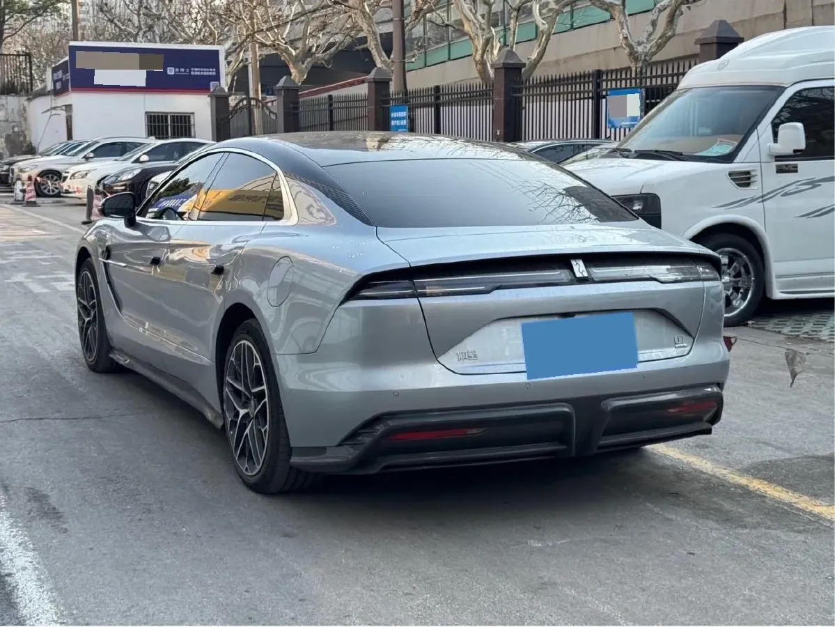 2025 YangWang U7 BEV 135.5KWH,autocango,china used car exporter,china ev exporter,chinese used car exporter,chinese used ev exporter