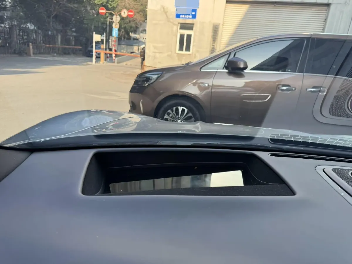 2025 YangWang U7 BEV 135.5KWH,autocango,china used car exporter,china ev exporter,chinese used car exporter,chinese used ev exporter