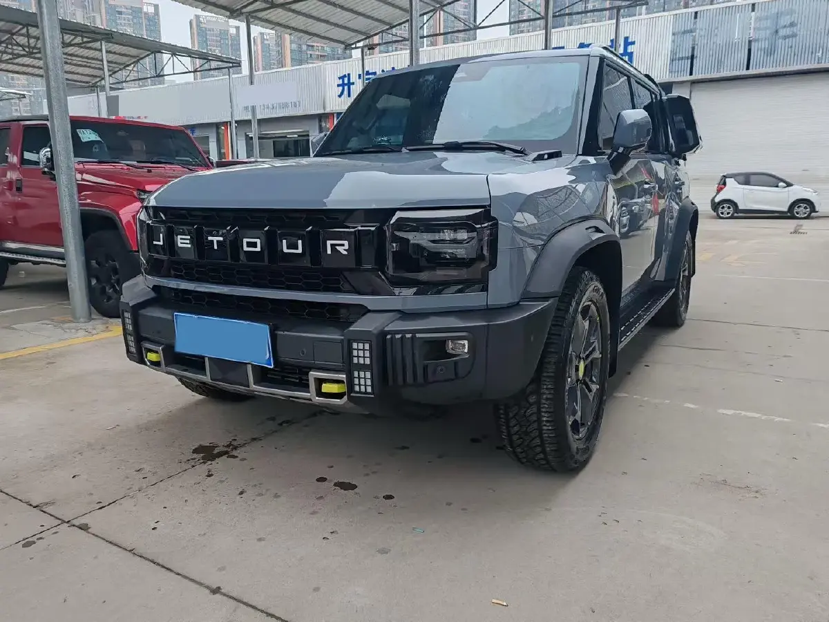 2023 Jetour Traveller 2.0T 254HP L4 7DCT