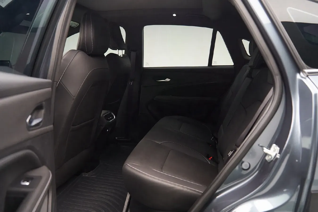 2023 Livan 7 BEV 68.03KWH,autocango,china used car exporter,china ev exporter,chinese used car exporter,chinese used ev exporter