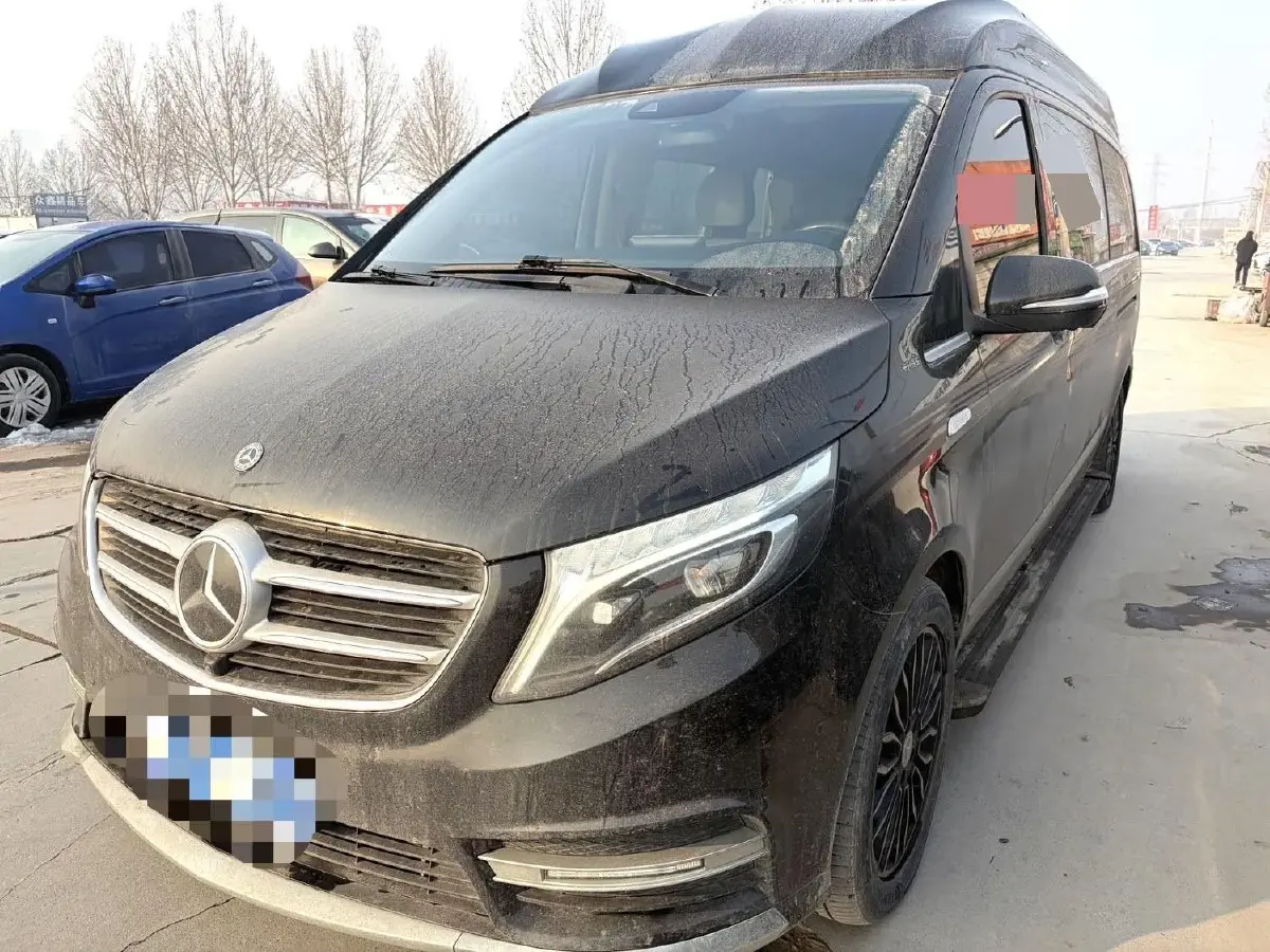 2018 Mercedes-Benz V Class 2.0T 211HP L4 7AT