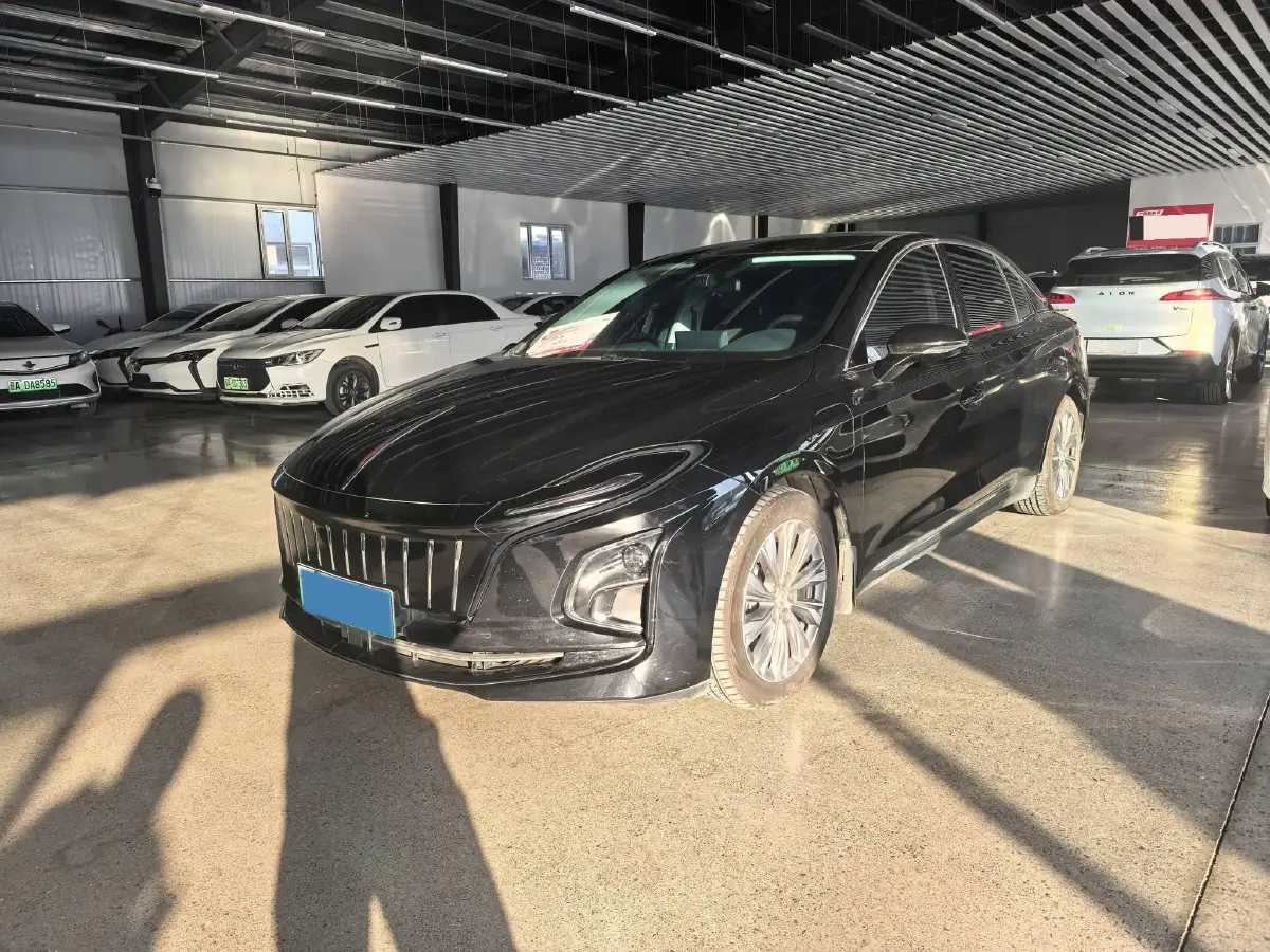 2024 HongQi E-QM5 BEV 72KWH
