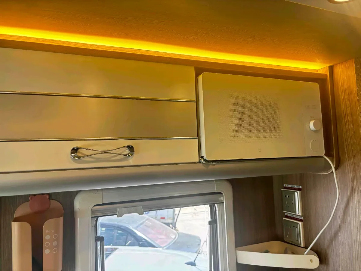 2018 Jaguar XF 2.0T 250HP L4 8AT,autocango,china used car exporter,china ev exporter,chinese used car exporter,chinese used ev exporter