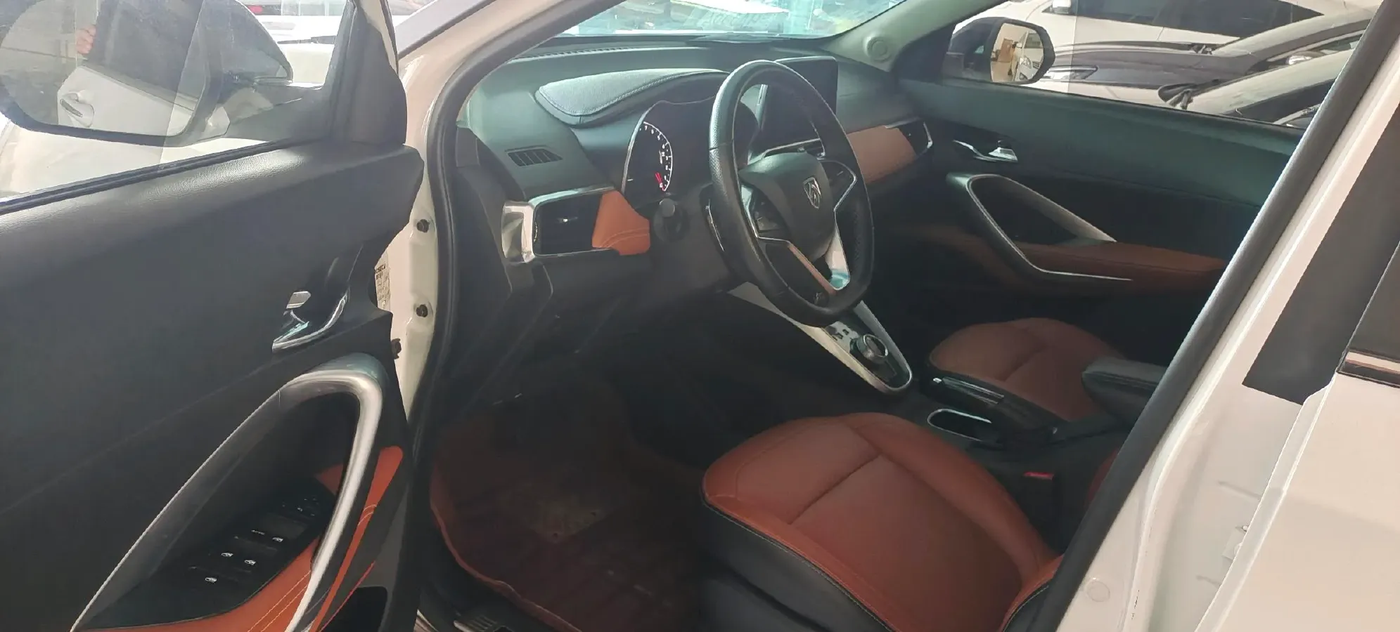 2018 KaiYi E3 1.6L 110HP L4 5MT,autocango,china used car exporter,china ev exporter,chinese used car exporter,chinese used ev exporter