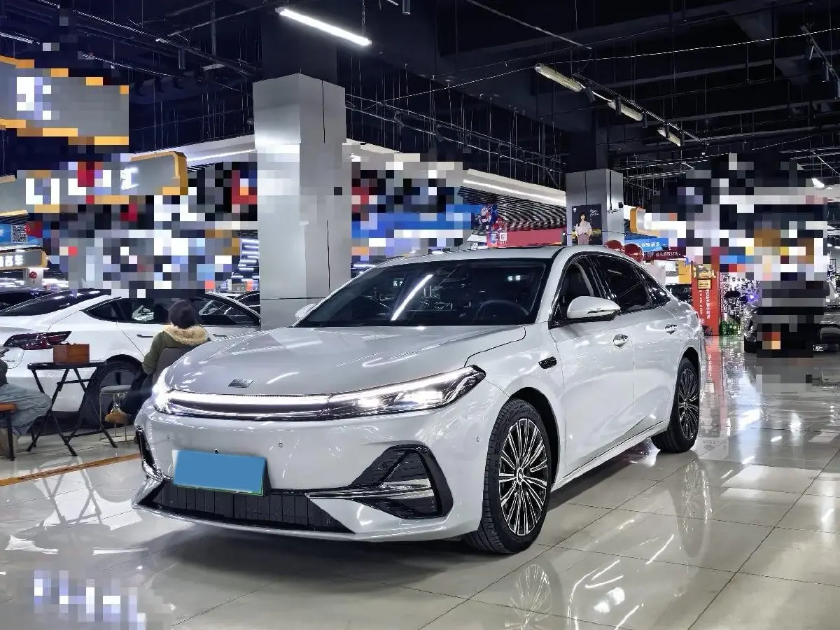 2025 Geely Galaxy A7 1.5L 112HP L4 1DHT PHEV