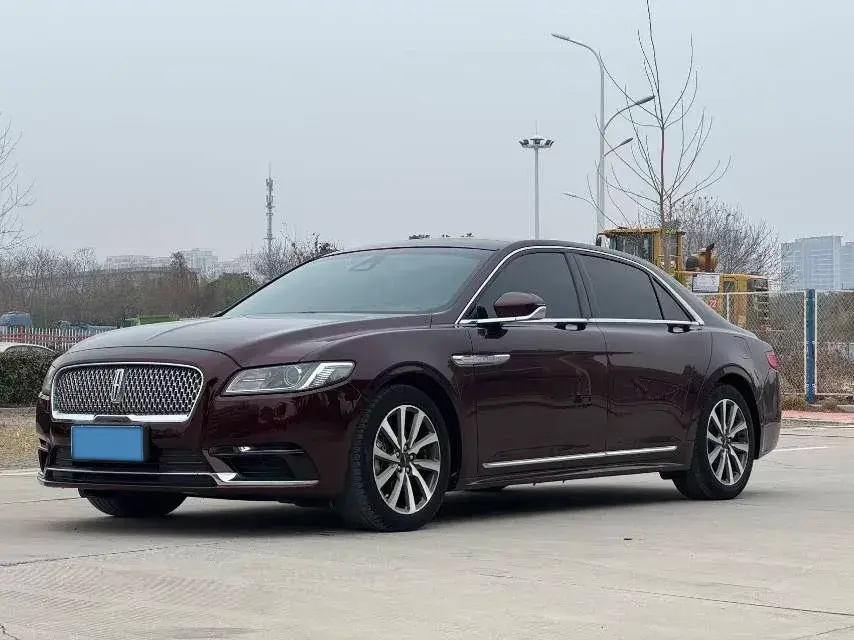 2018 Lincoln Continental 2.0T 261HP L4 6AT