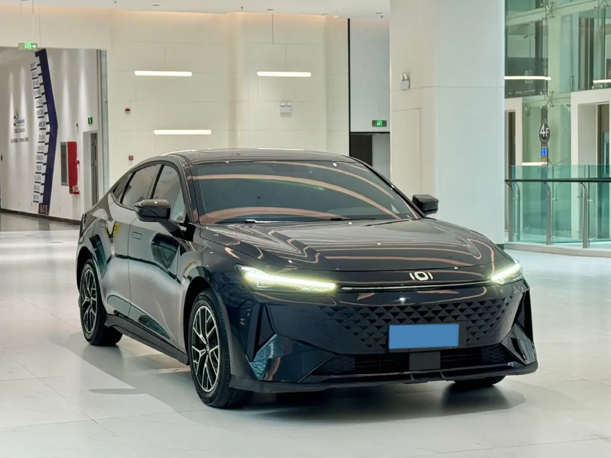 2023 Venucia Grand V 1.5T 190HP L4 7DCT,autocango,china used car exporter,china ev exporter,chinese used car exporter,chinese used ev exporter