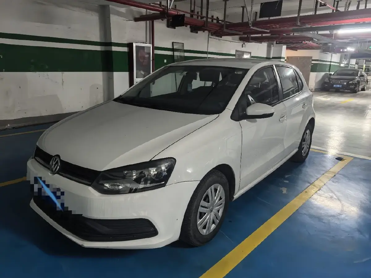 2016 Volkswagen Polo 1.4L 90HP L4 6AT