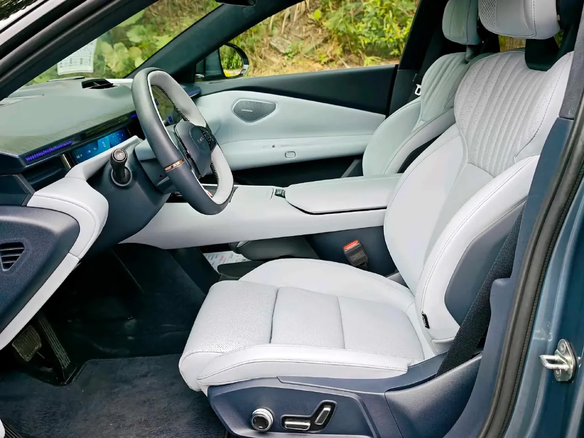 2024 Luxeed S7 BEV 100KWH,autocango,china used car exporter,china ev exporter,chinese used car exporter,chinese used ev exporter