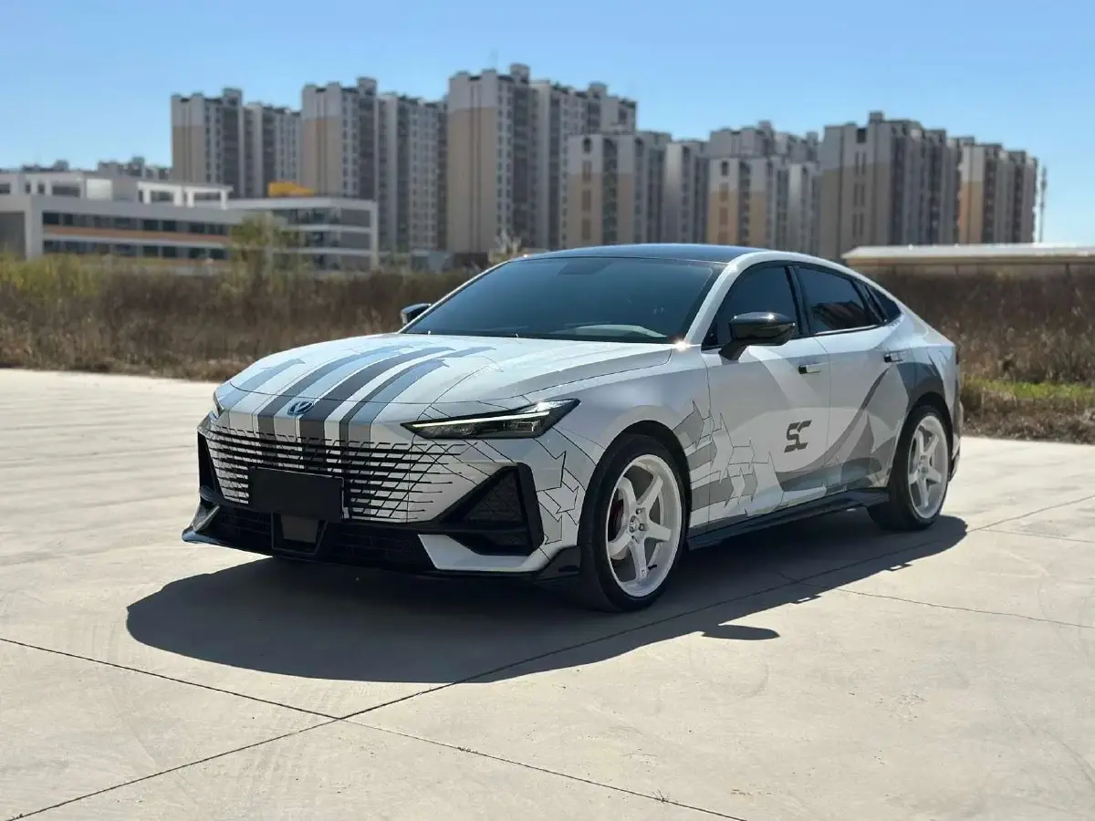 2022 ChangAn UNI-V 1.5T 188HP L4 7DCT