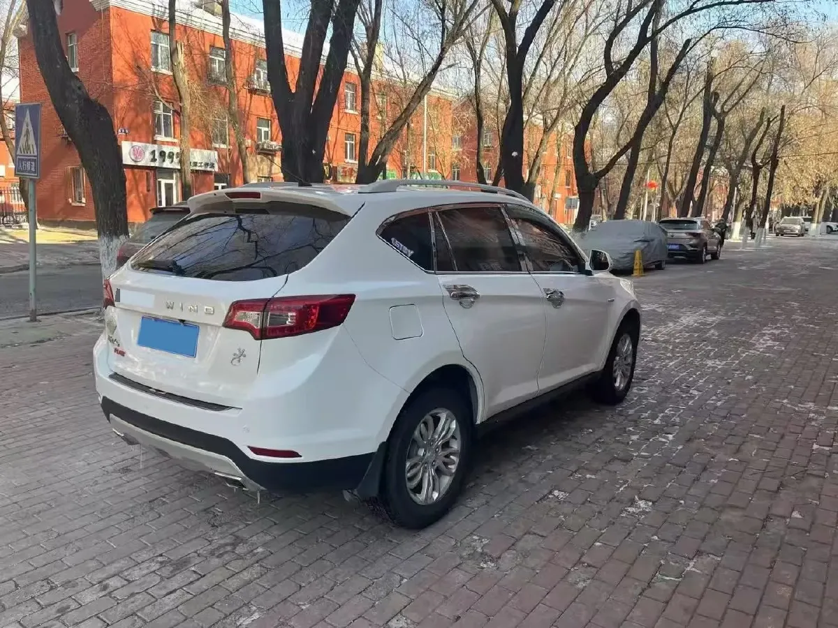 2016 Landwind X5 1.5T 150HP L4 6MT,autocango,china used car exporter,china ev exporter,chinese used car exporter,chinese used ev exporter
