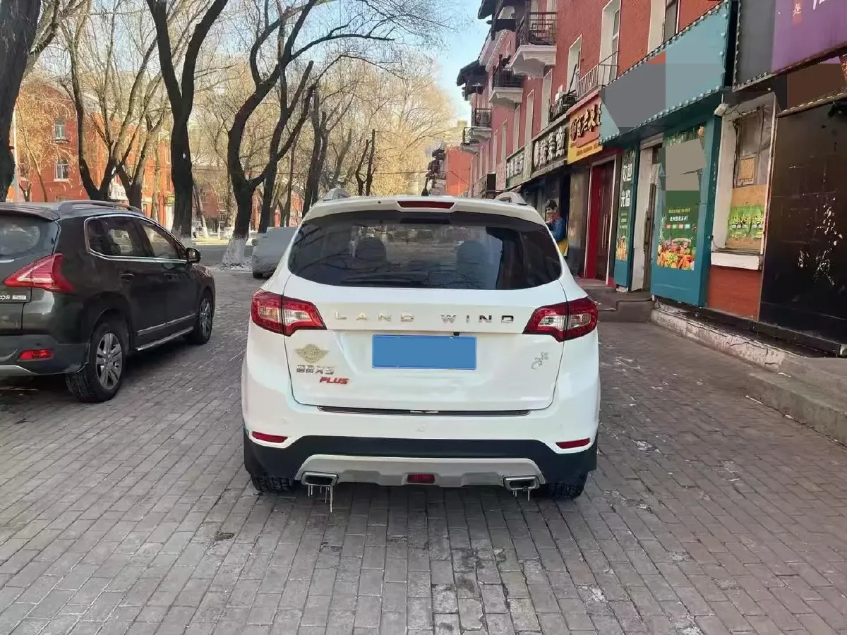 2016 Landwind X5 1.5T 150HP L4 6MT,autocango,china used car exporter,china ev exporter,chinese used car exporter,chinese used ev exporter