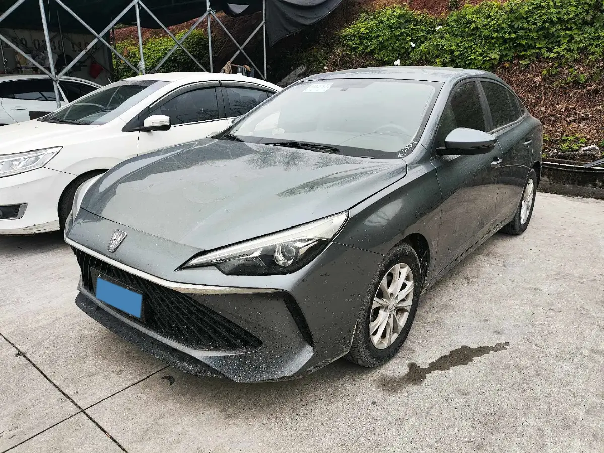 2023 Roewe i5 1.5L 129HP L4 5MT