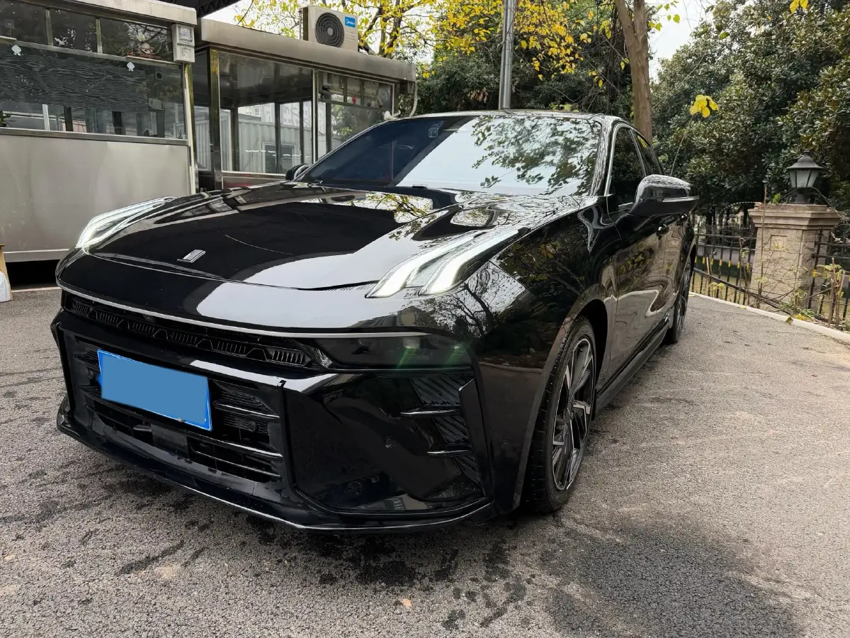 2025 LYNK&CO 03 1.5T 181HP L4 7DCT