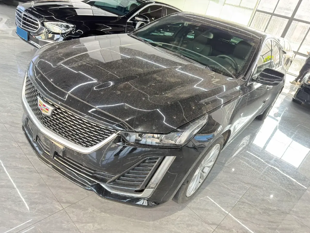 2022 Cadillac CT5 2.0T 237HP L4 10AT