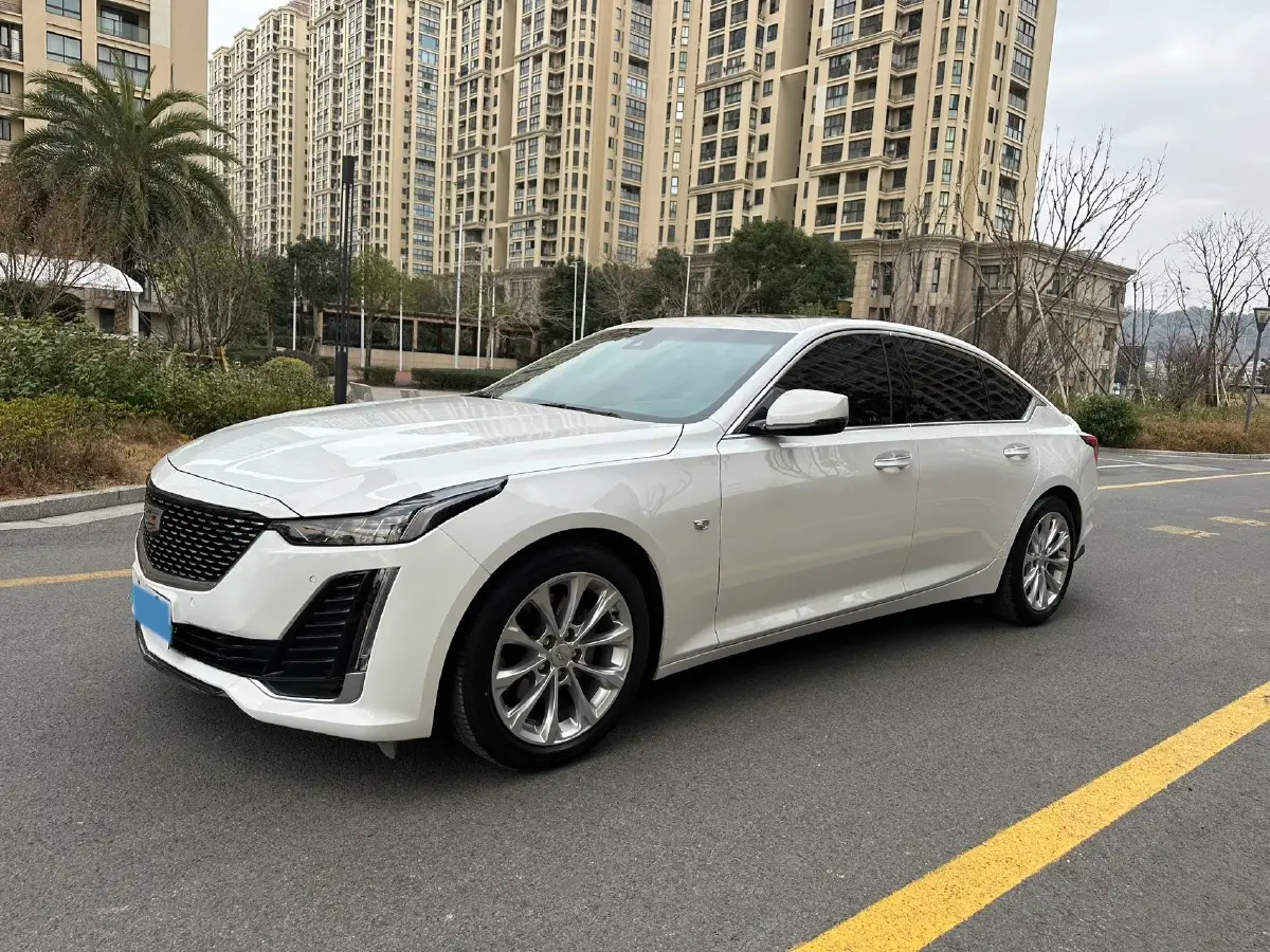 2020 Cadillac CT5 2.0T 237HP L4 10AT