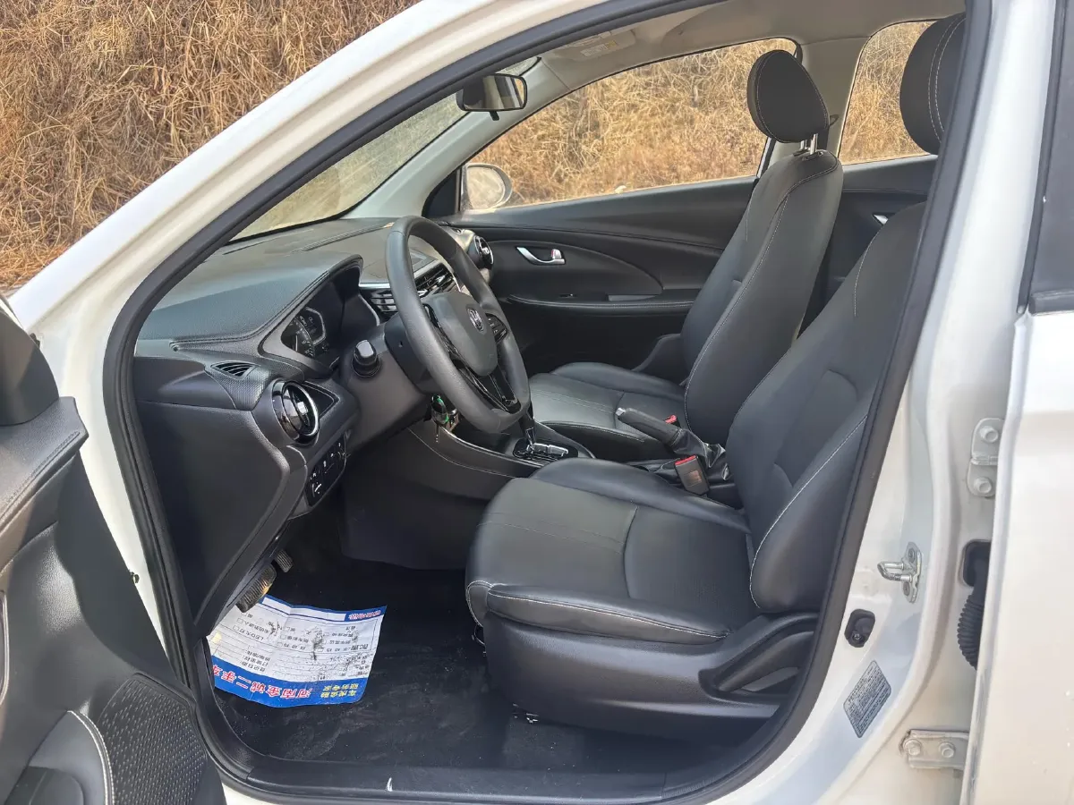 2019 ChangAn Alsvin 1.5L 107HP L4 5DCT,autocango,china used car exporter,china ev exporter,chinese used car exporter,chinese used ev exporter