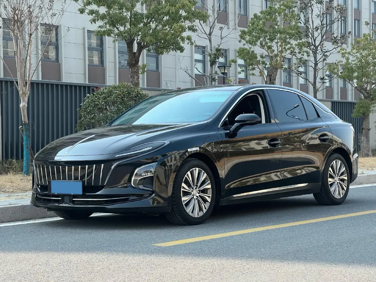 2023 HongQi E-QM5 BEV 82KWH