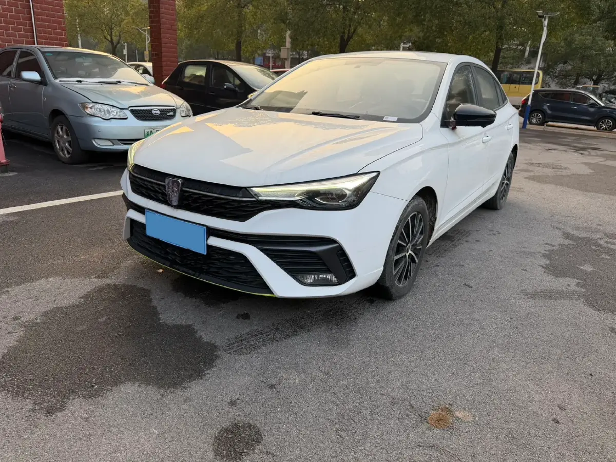 2021 Roewe i5 1.5L 120HP L4 CVT