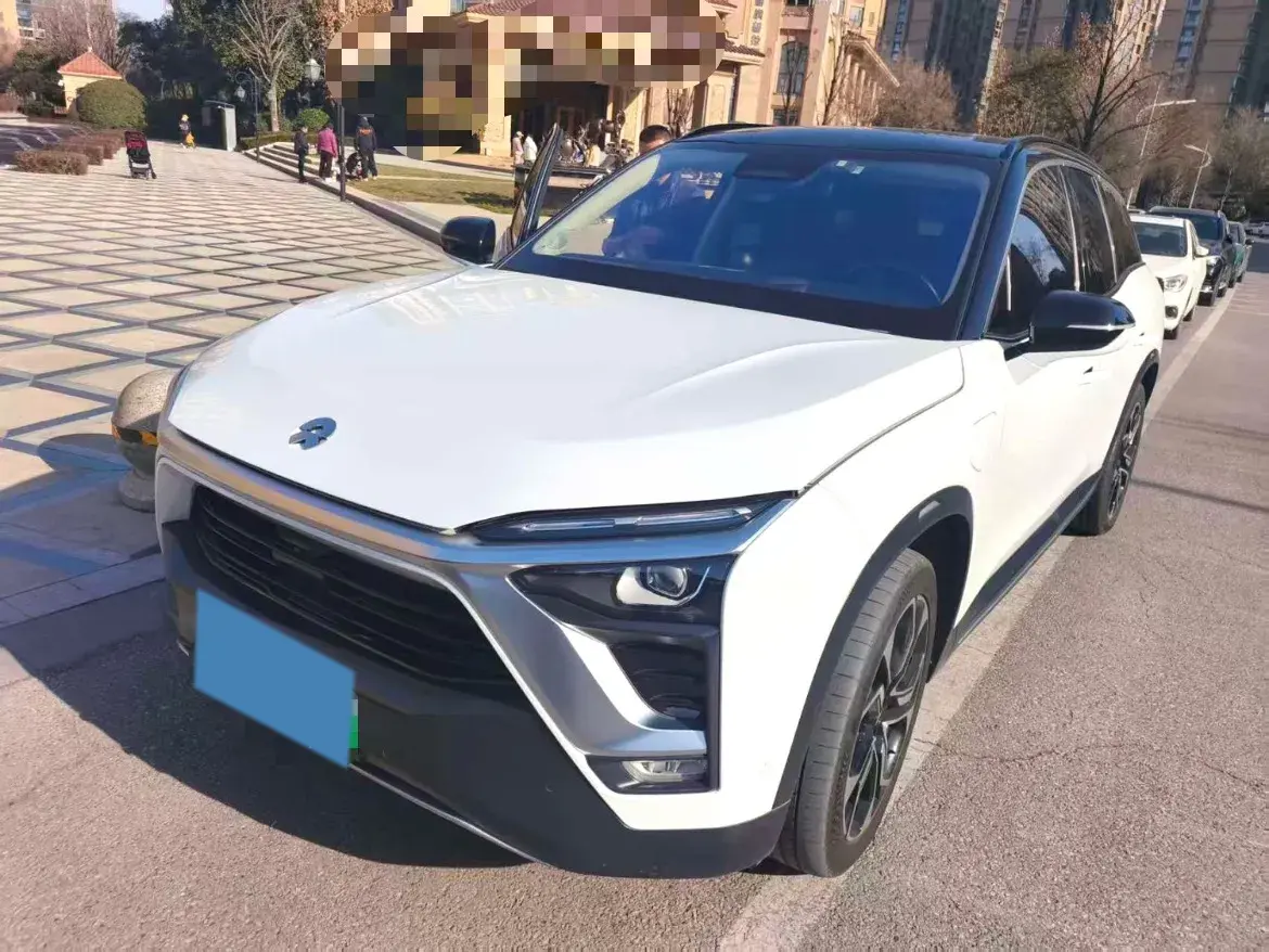 2018 NIO ES8 BEV 70KWH