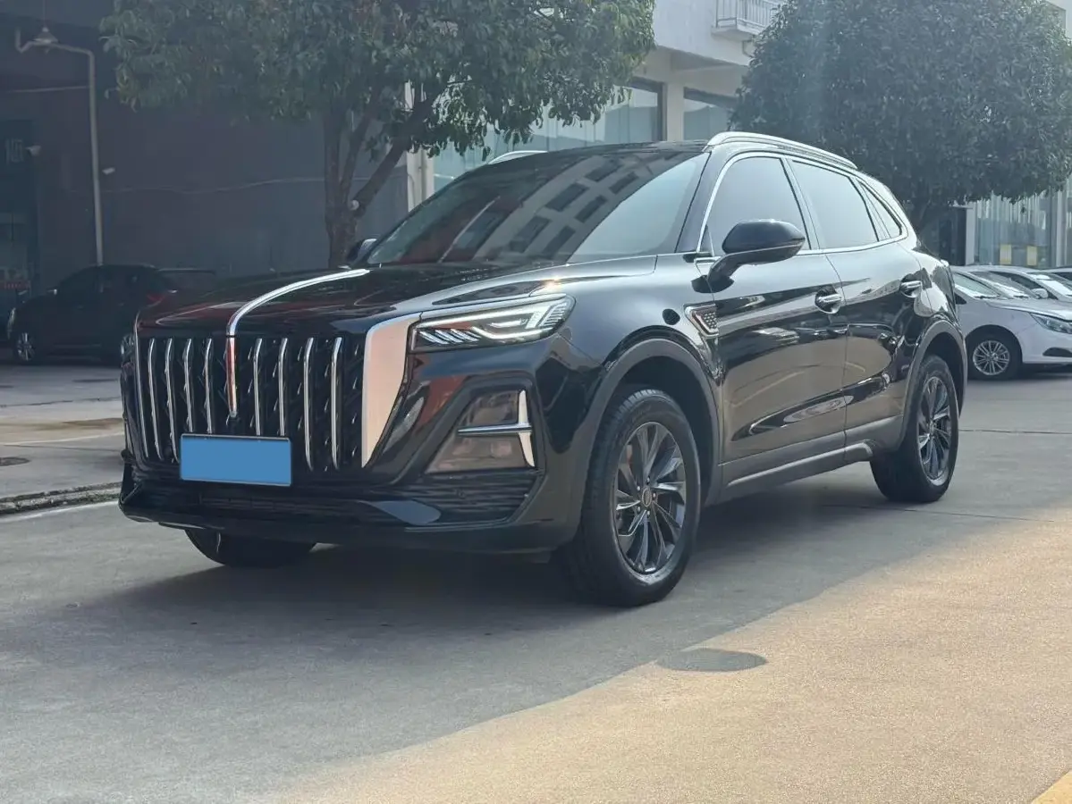 2025 HongQi HS5 2.0T 252HP L4 8AT