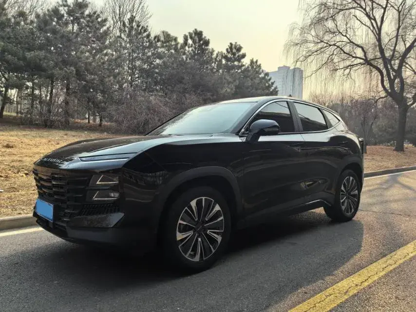 2022 Jetour DASHING 1.6T 197HP L4 7DCT