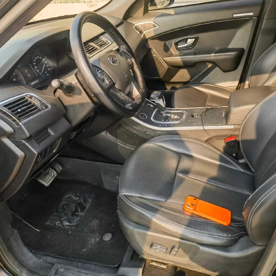 2018 Landwind X7 1.5T 163HP L4 8AT,autocango,china used car exporter,china ev exporter,chinese used car exporter,chinese used ev exporter