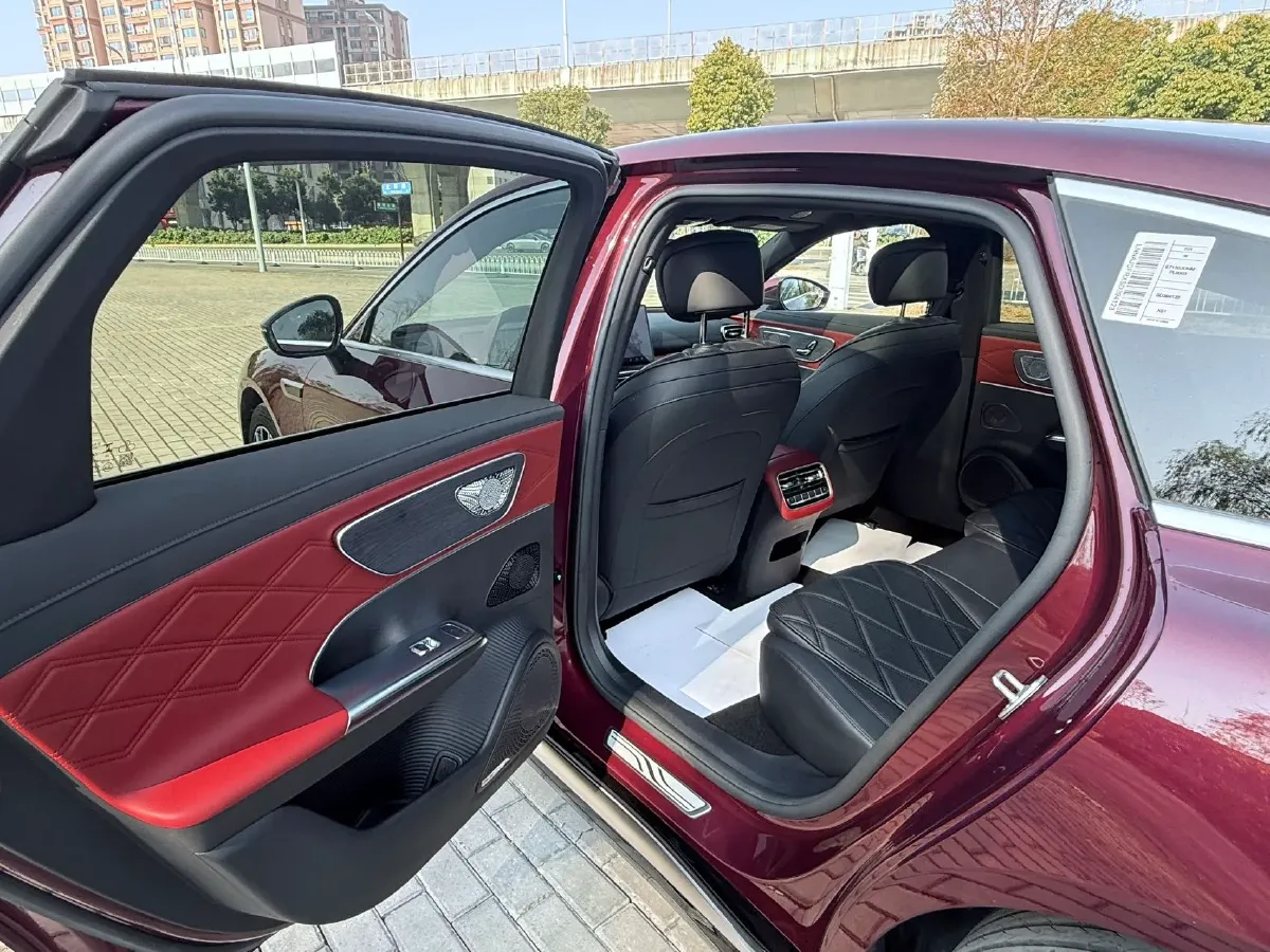 2025 Fulwin FulwinA9L 1.5T 156HP L4 1DHT PHEV,autocango,china used car exporter,china ev exporter,chinese used car exporter,chinese used ev exporter