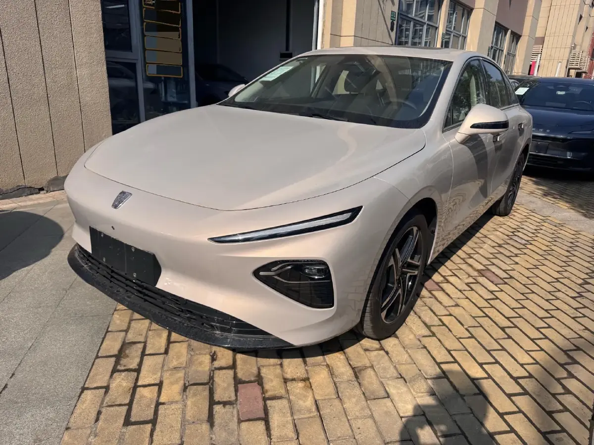 2025 Roewe D7 BEV 68.5KWH