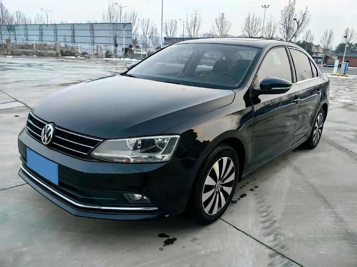 2017 Volkswagen Sagitar 1.6L 110HP L4 6AT